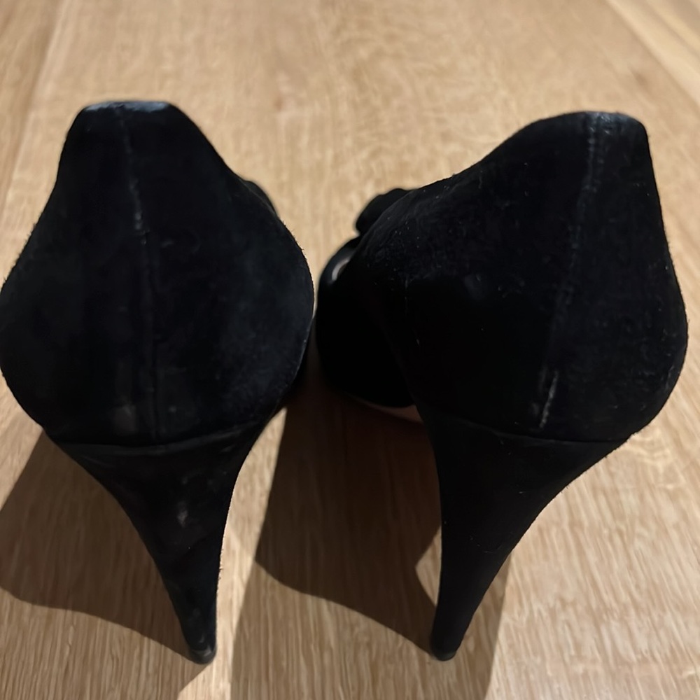 Prada suede pump with flower - Picture 4 of 5